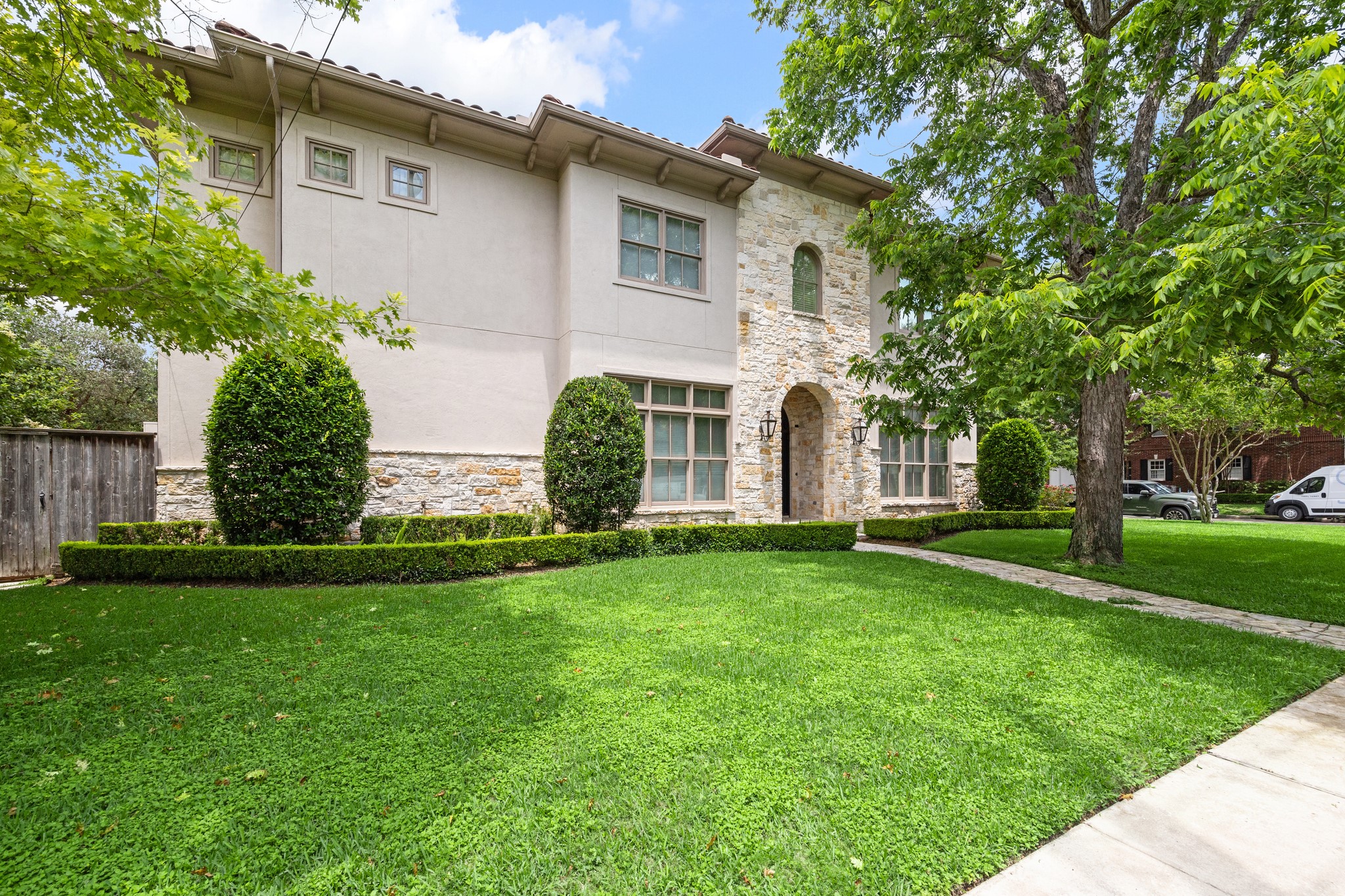 6544 Belmont Street Houston TX 77005