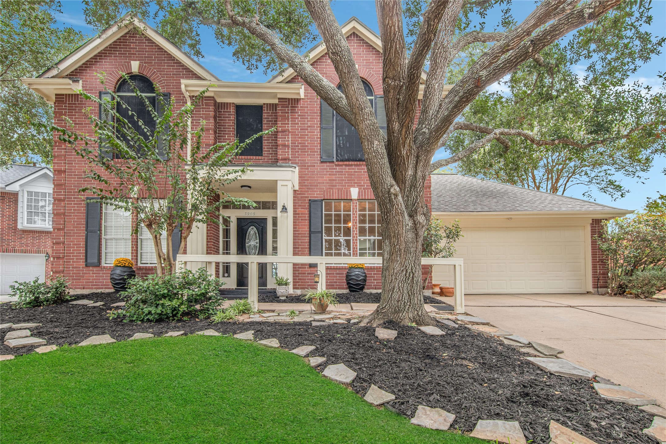3905 Oak Wood Drive N Pearland TX 77581