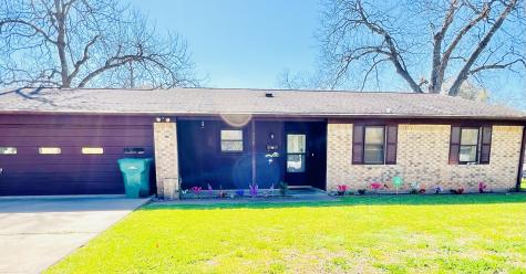 330 E Milam Street La Grange TX 78945