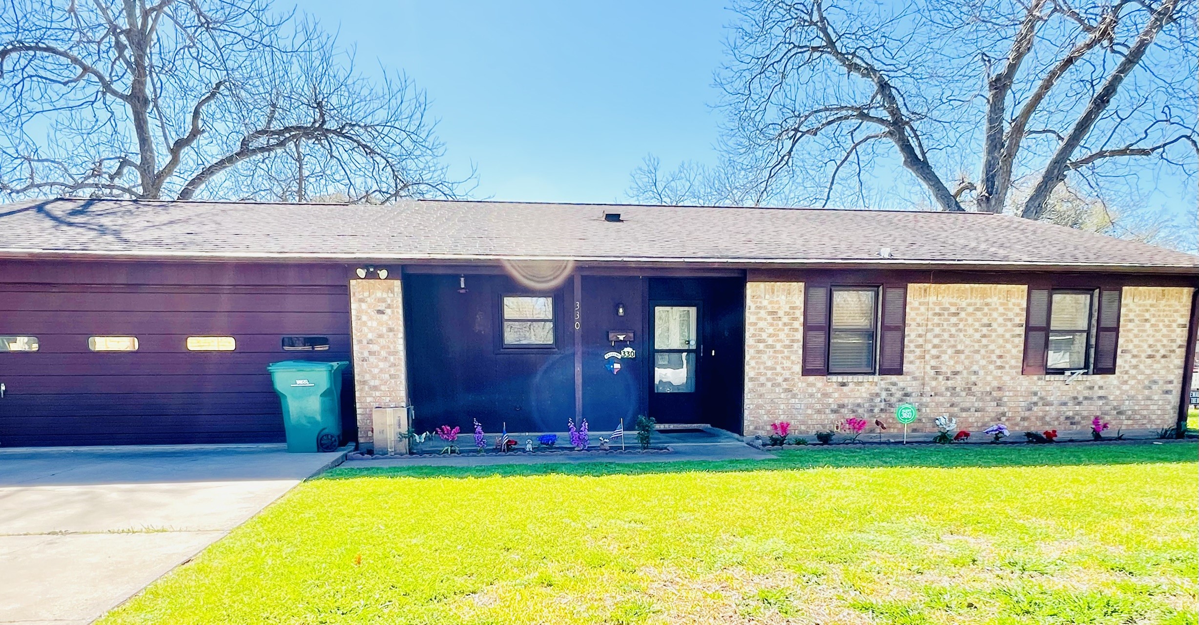 330 E Milam Street La Grange TX 78945