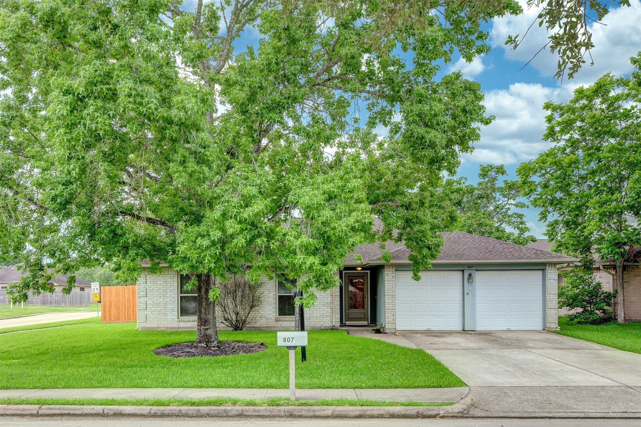 807 Landing Boulevard League City TX 77573