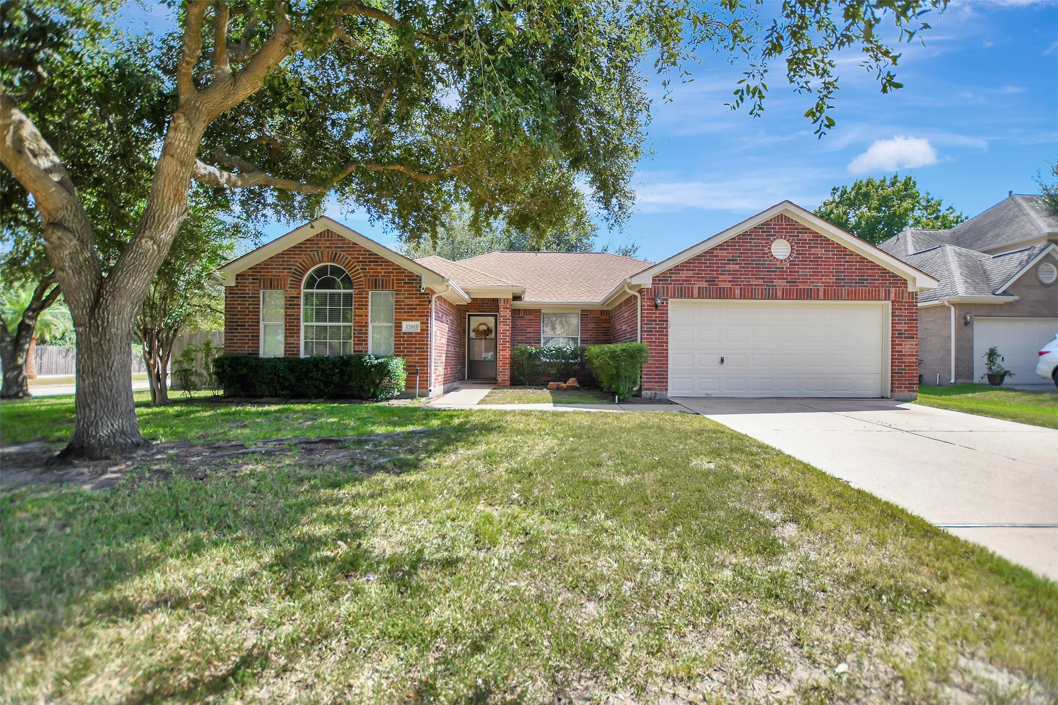 12003 Lois Lane Pinehurst TX 77362