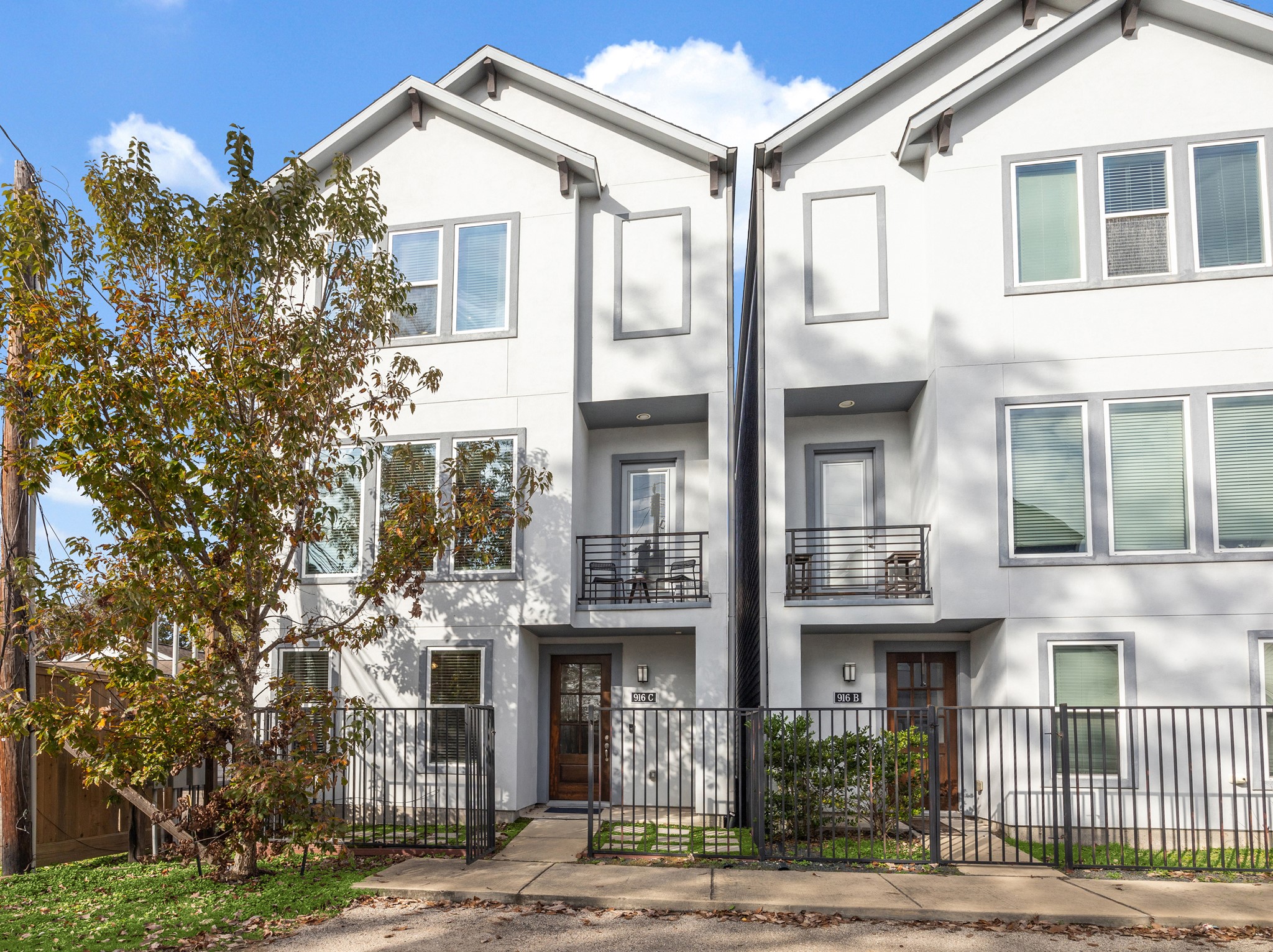 916 W 35th Street C Houston TX 77018