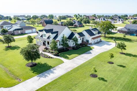 9022 Water Point Drive Beach City TX 77523