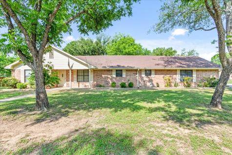 1302 Glenn Alan Drive Groesbeck TX 76642