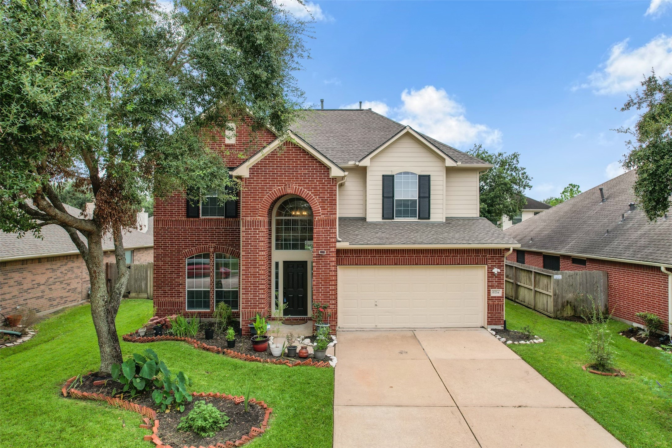 6714 Paigetree Lane Pearland TX 77584