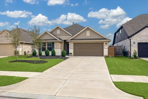 4731 Preservation Oaks Lane Fresno TX 77545