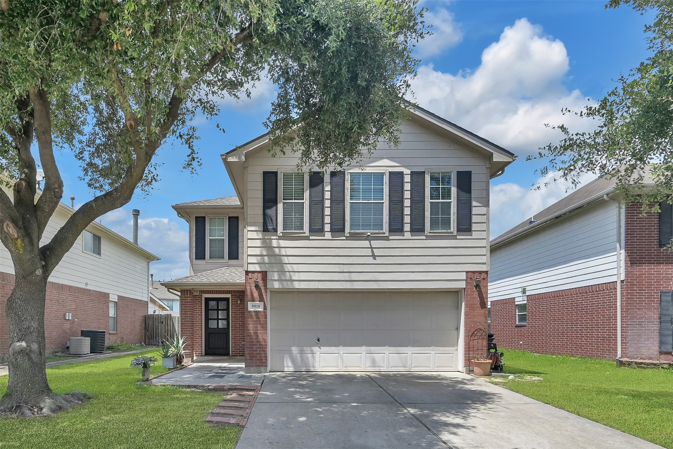 5910 Logancrest Lane Houston TX 77086