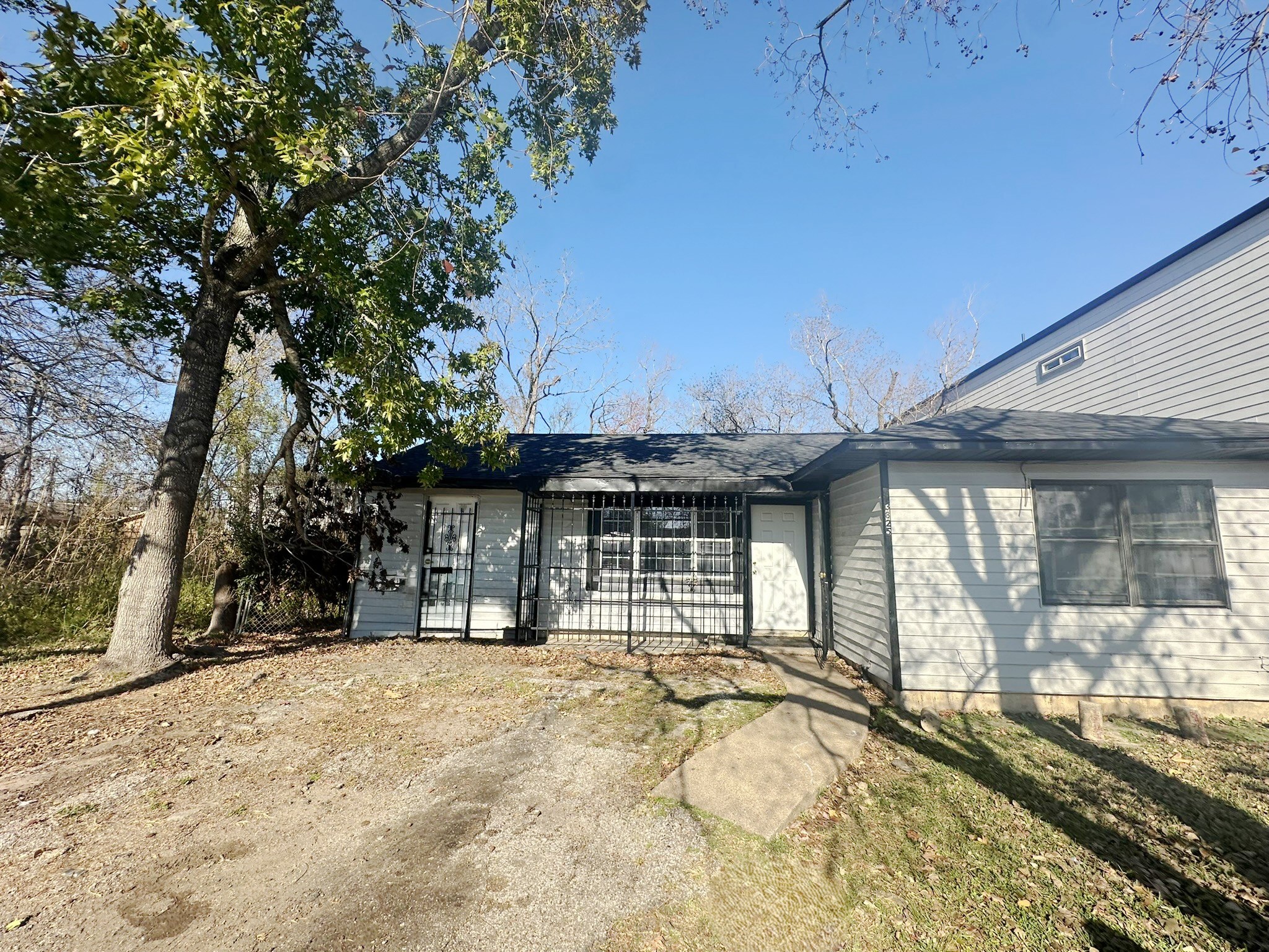 3825 Seabrook Street Houston TX 77021