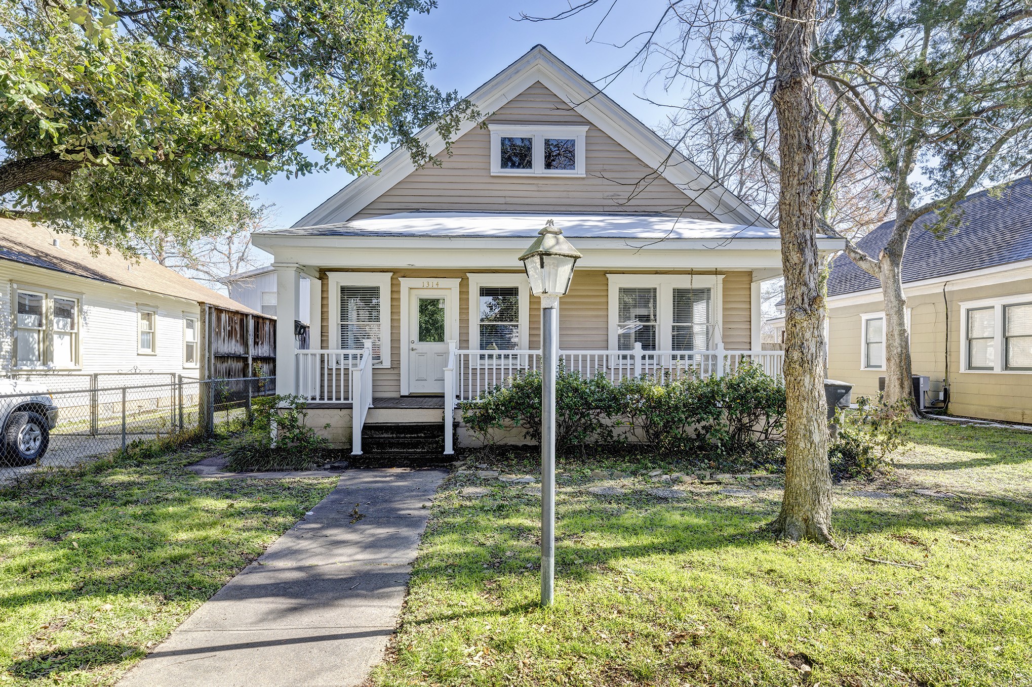 1314 Allston Street Houston TX 77008
