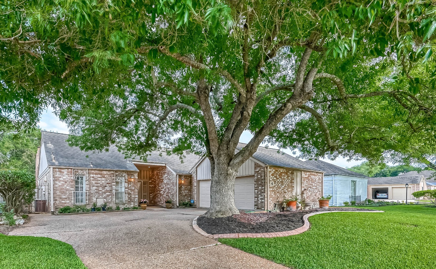 4 Charleston Street S Sugar Land TX 77478
