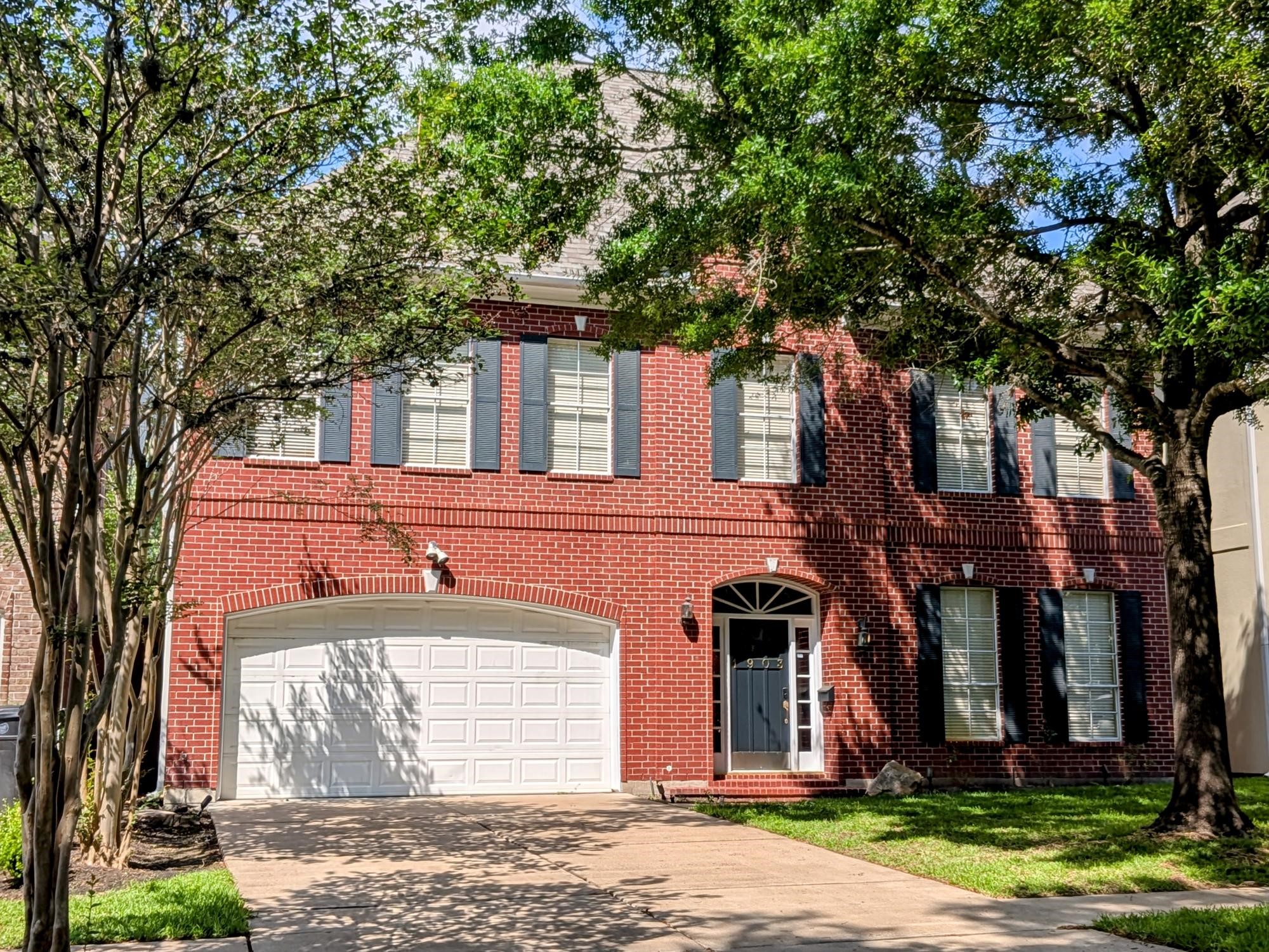 1903 Canterbury Street Houston TX 77030