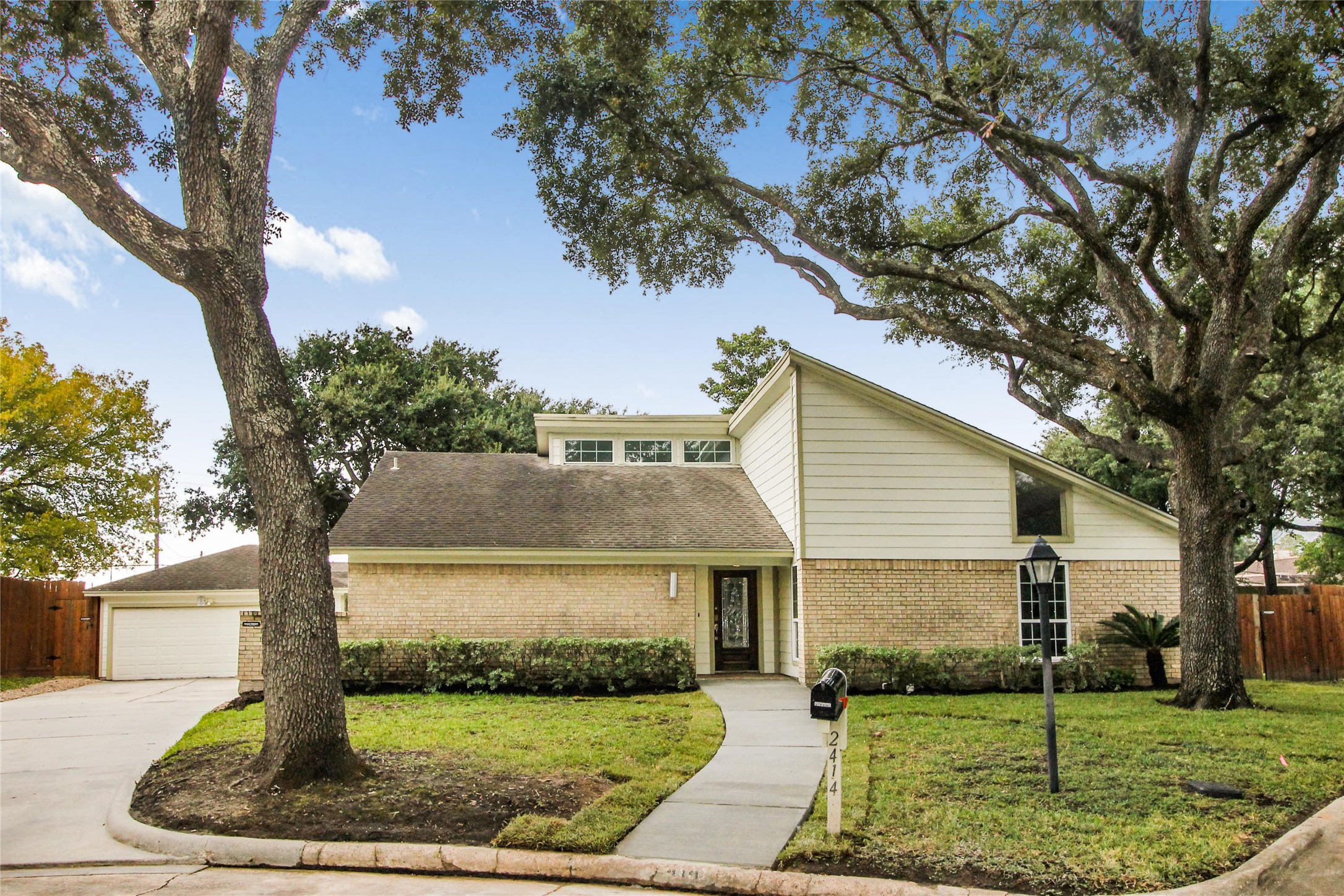 2414 Oakview Drive Missouri City TX 77459