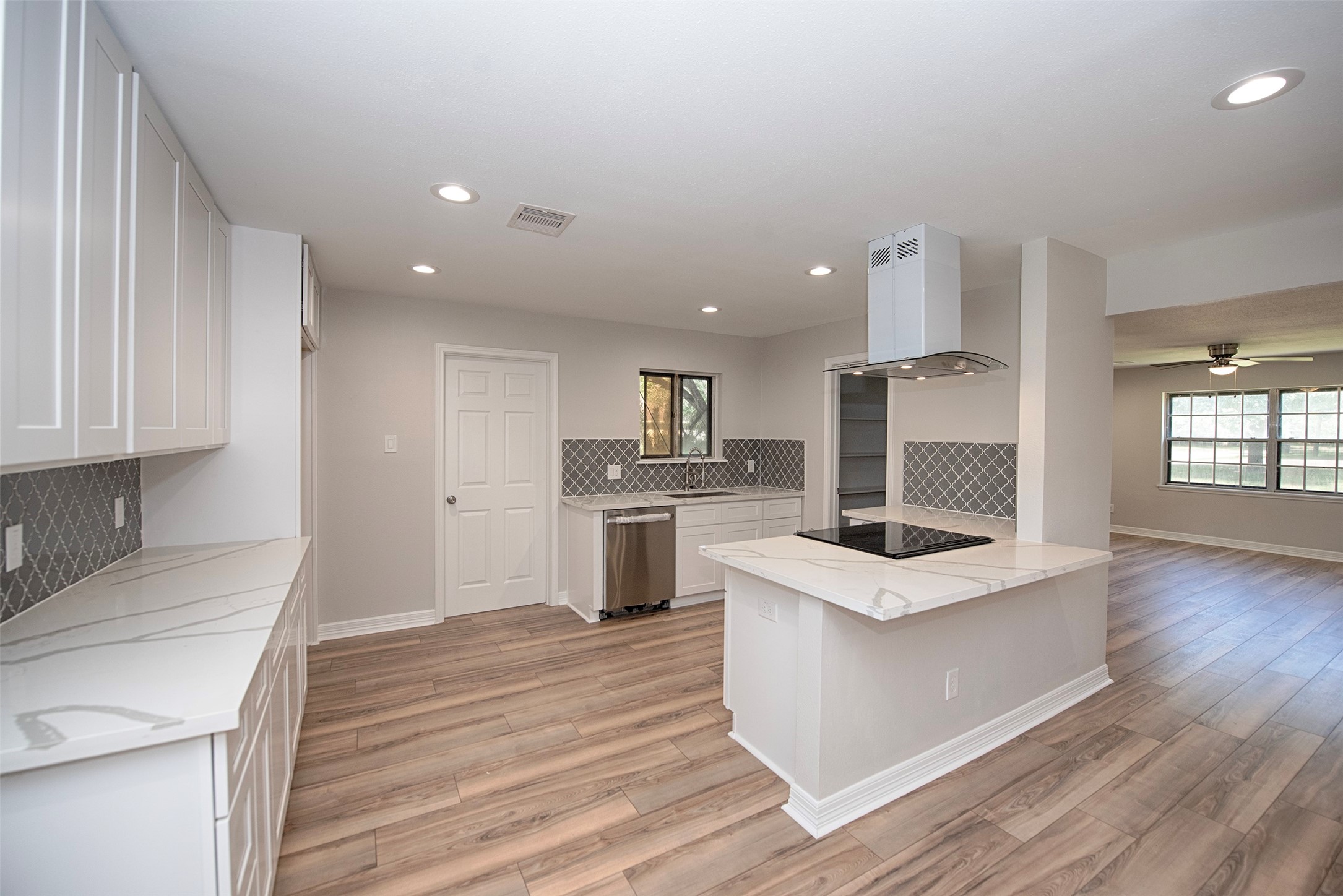700 Briargrove Drive Alvin TX 77511