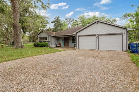 2187 Twin Lakes Boulevard West Columbia TX 77486
