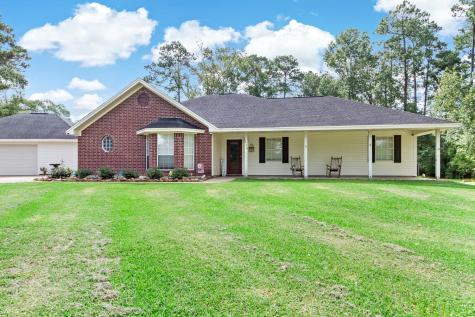 216 Melana Circle Sour Lake TX 77659