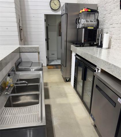 3789 Highway 159 La Grange TX 78945