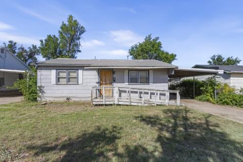 621 Sloan Street Pampa TX 79065