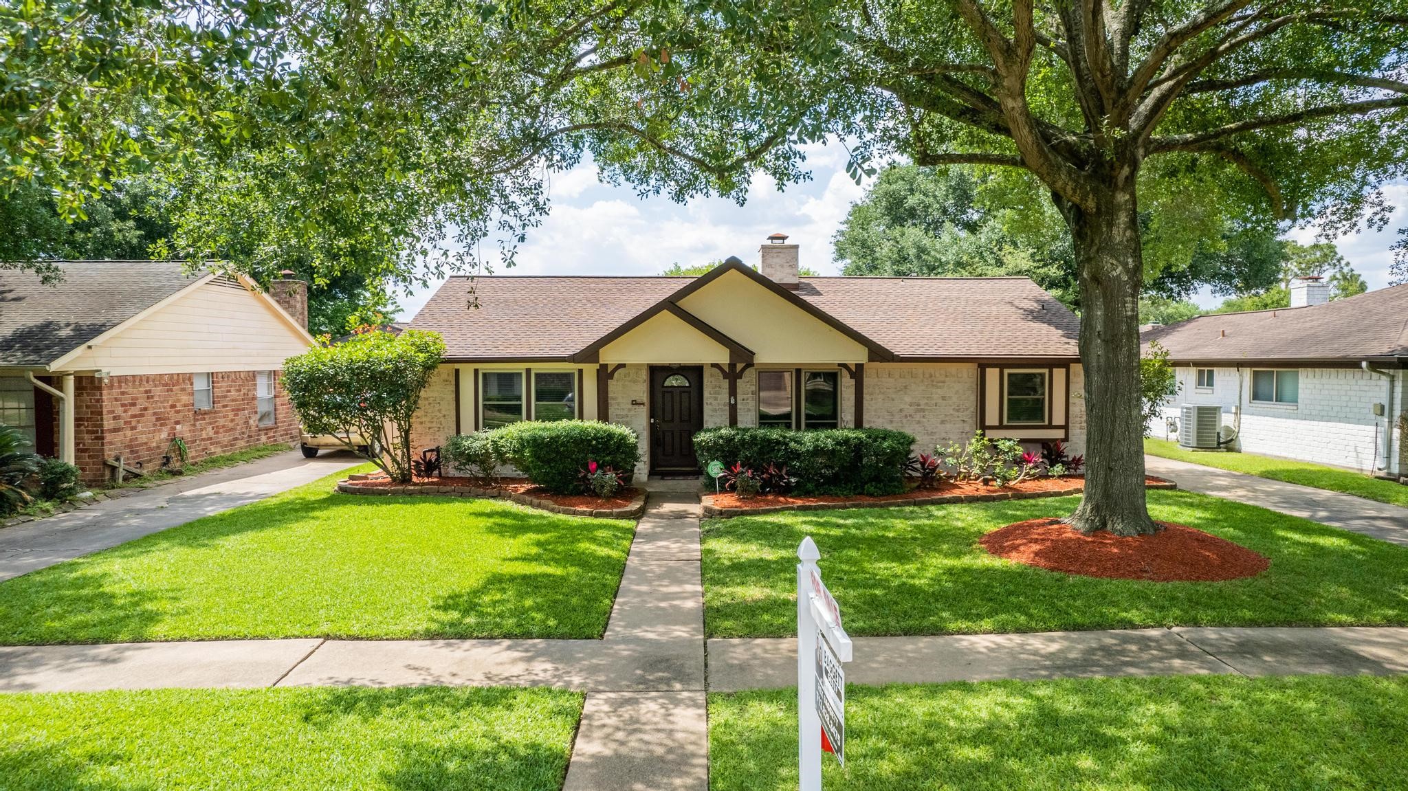 9823 Sagelake Lane Houston TX 77089