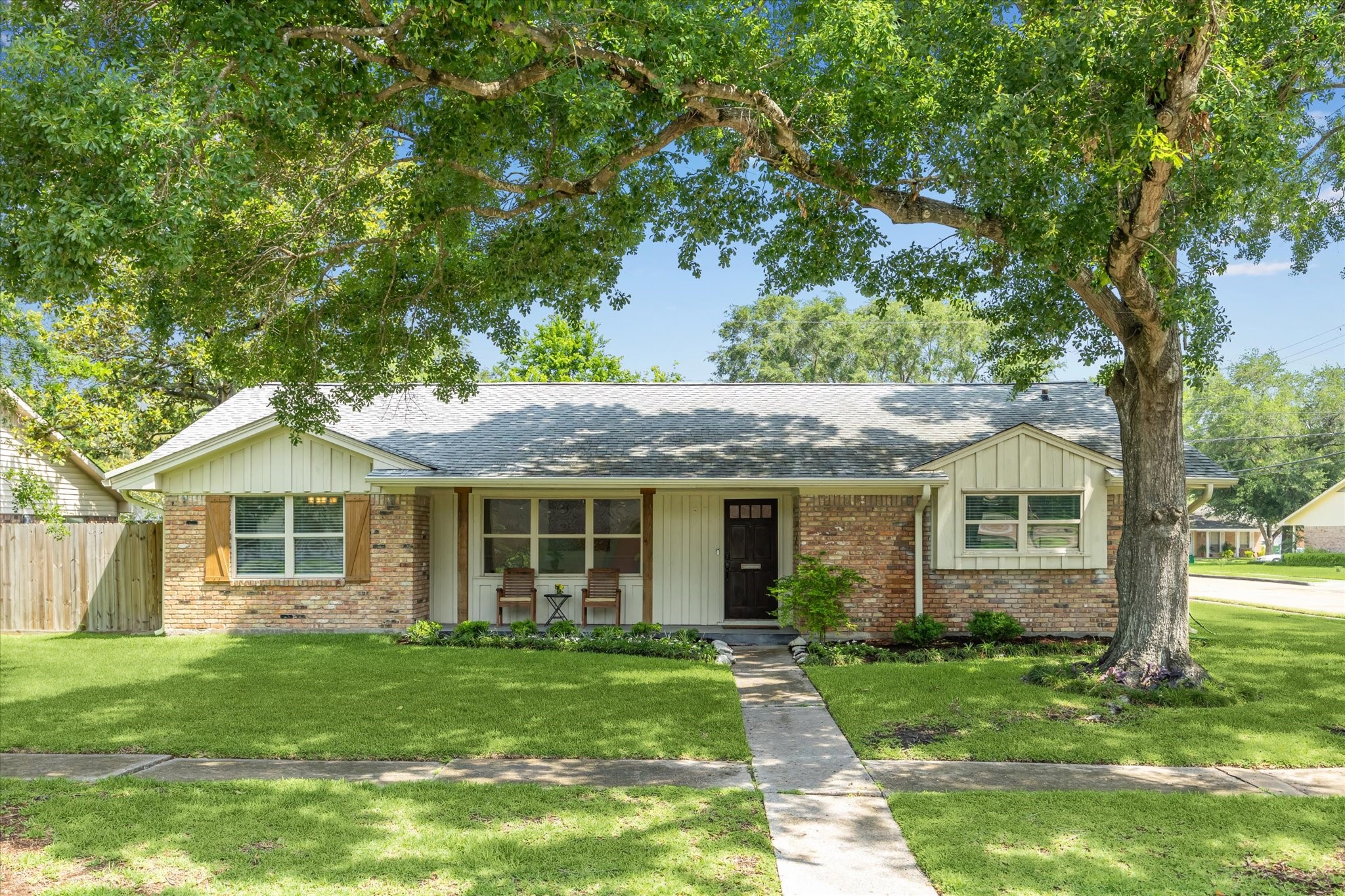 5402 Indigo Street Houston TX 77096
