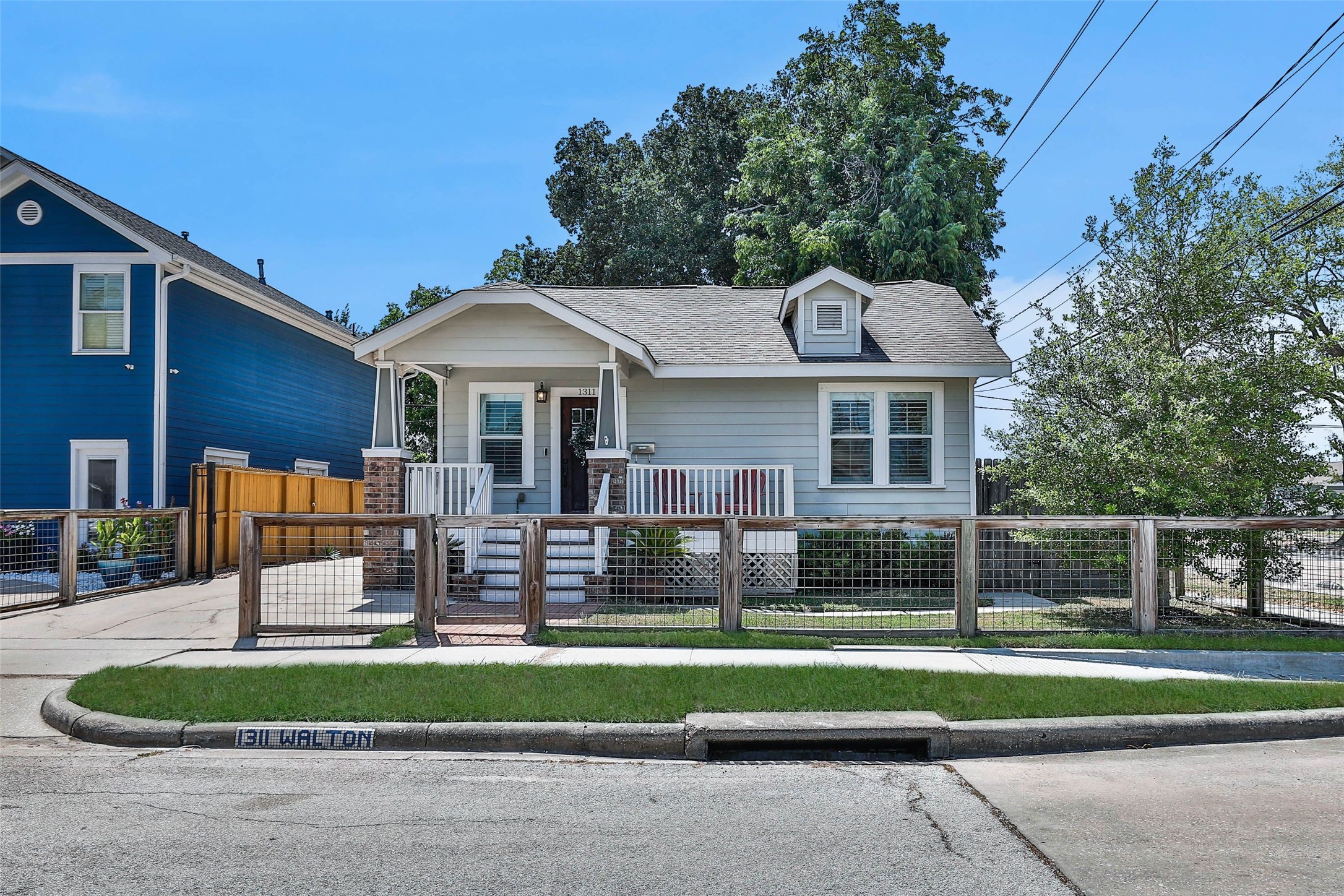 1311 Walton Street Houston TX 77009