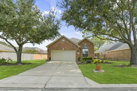 1315 N Riviera Circle Pearland TX 77581