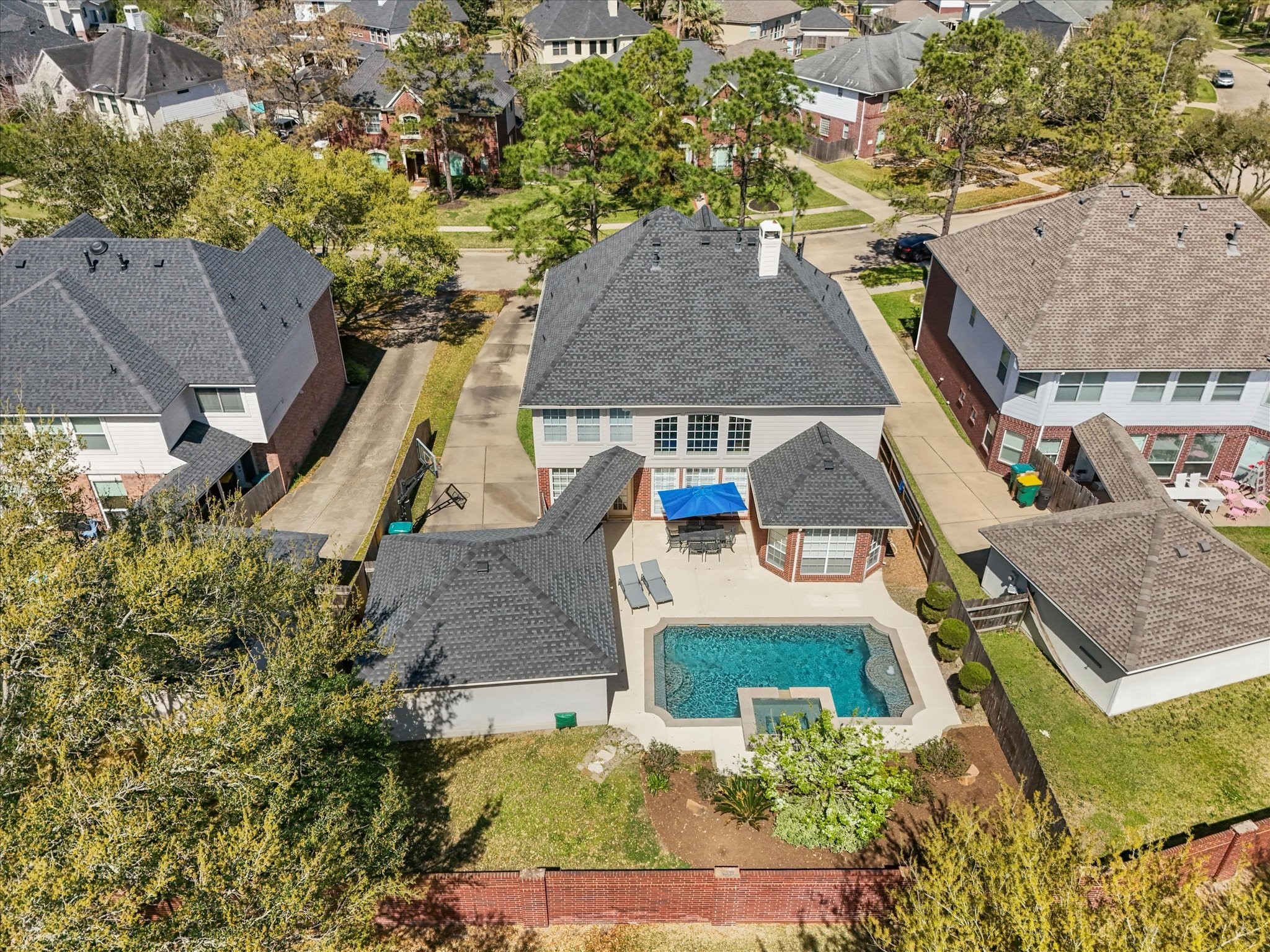 2431 Lansing Circle Pearland TX 77584