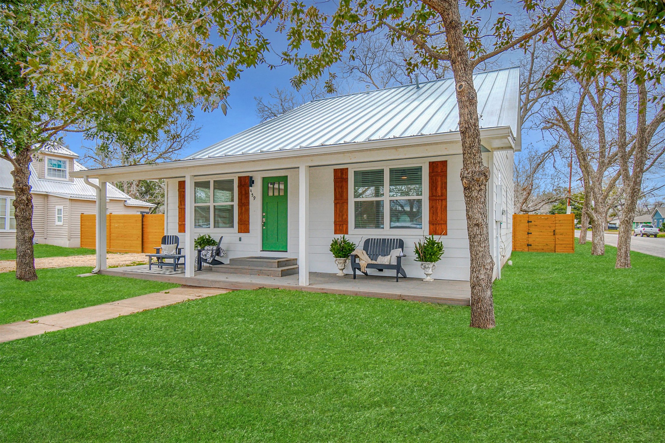 459 S Madison Street La Grange TX 78945