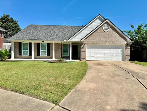 1521 Garden Circle Deer Park TX 77536