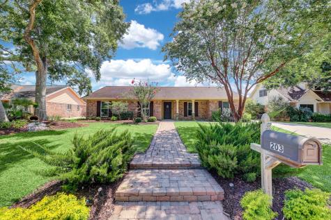 203 Burgundy Lane League City TX 77573