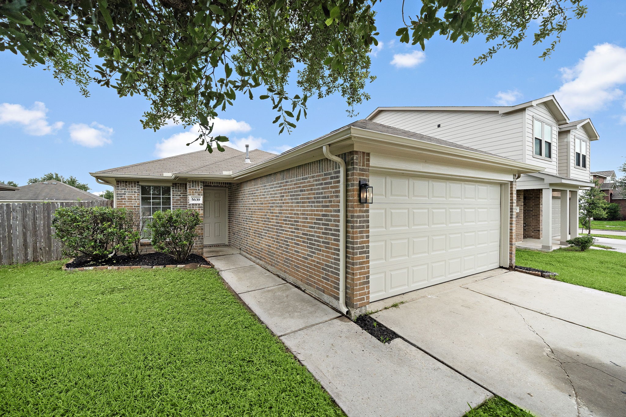 5639 Park Village Drive Houston TX 77048