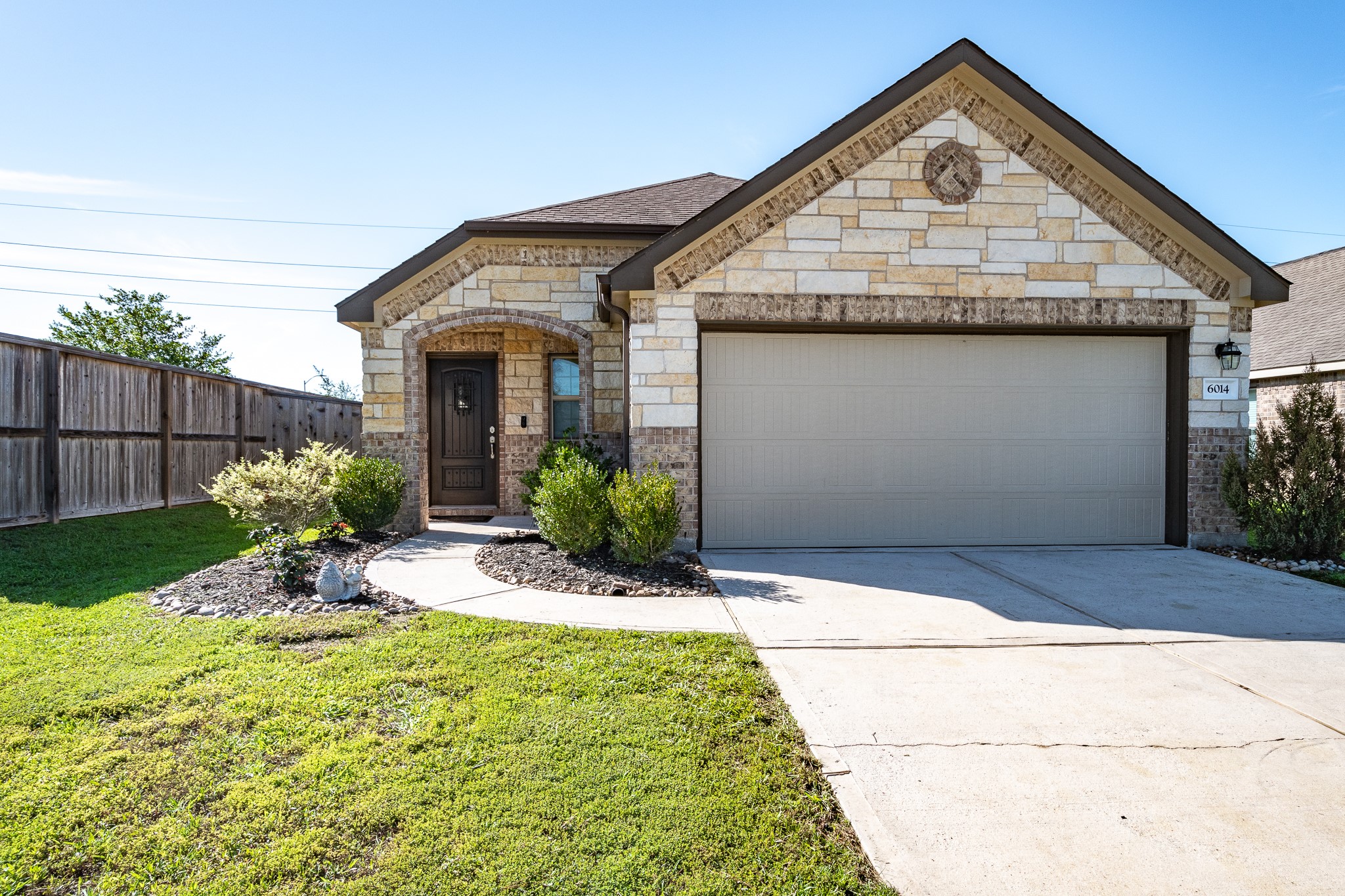 6014 Oakland Bluff Lane Porter TX 77365