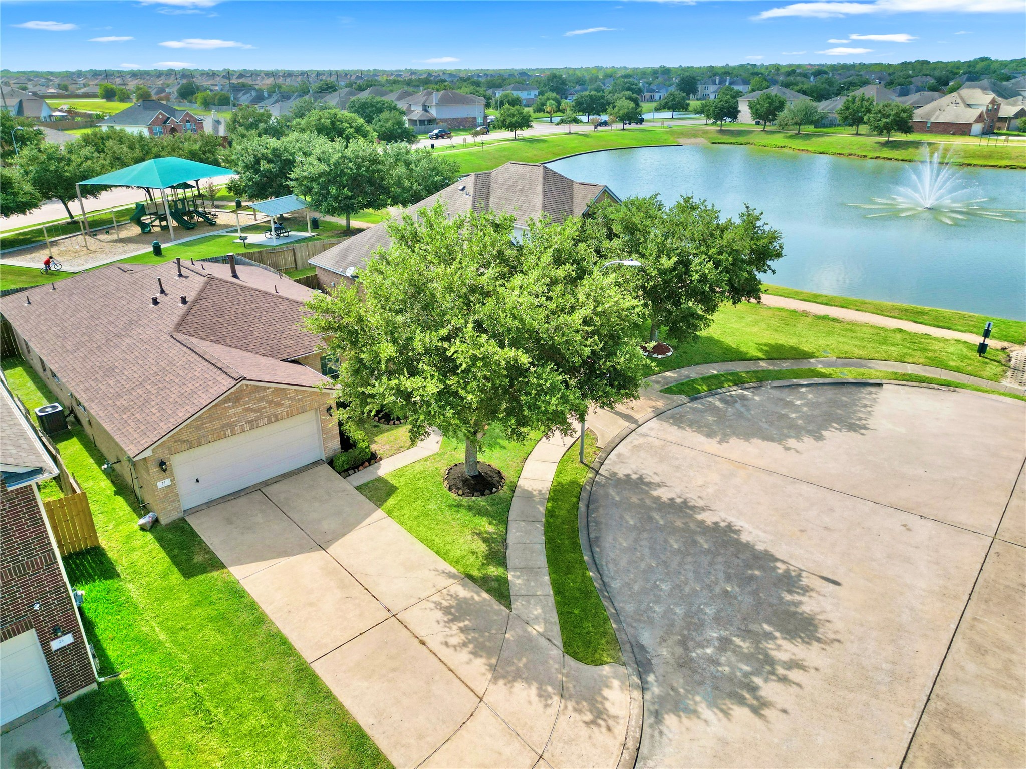 27 Oakland Park Drive Manvel TX 77578