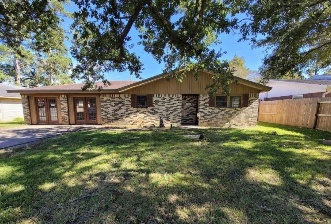 890 Travis Street Vidor TX 77662