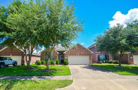 1950 Hawthorne Brook Fresno TX 77545