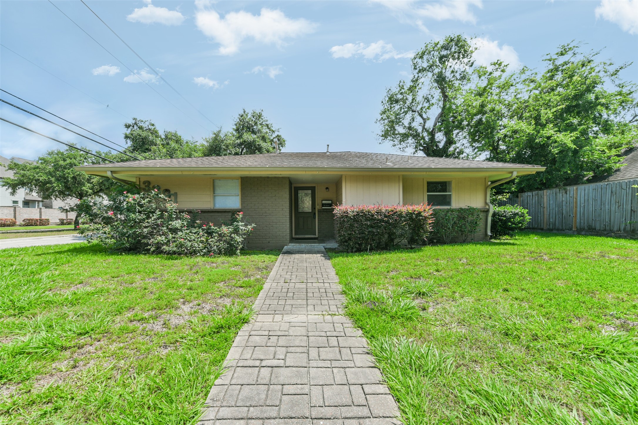 3201 Westridge Street Houston TX 77025
