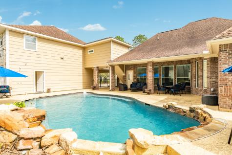 1738 Hillhouse Road Pearland TX 77584