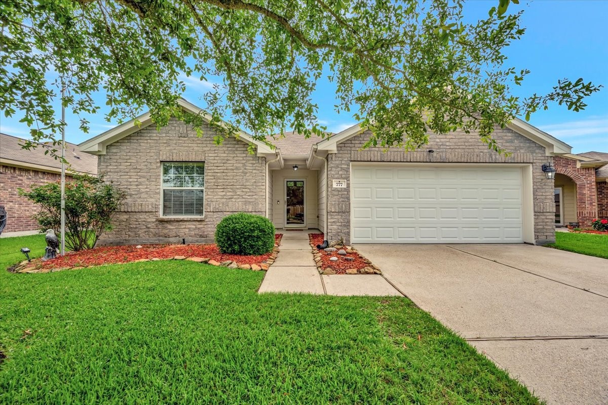 777 Grassy Knoll Lane La Marque TX 77568