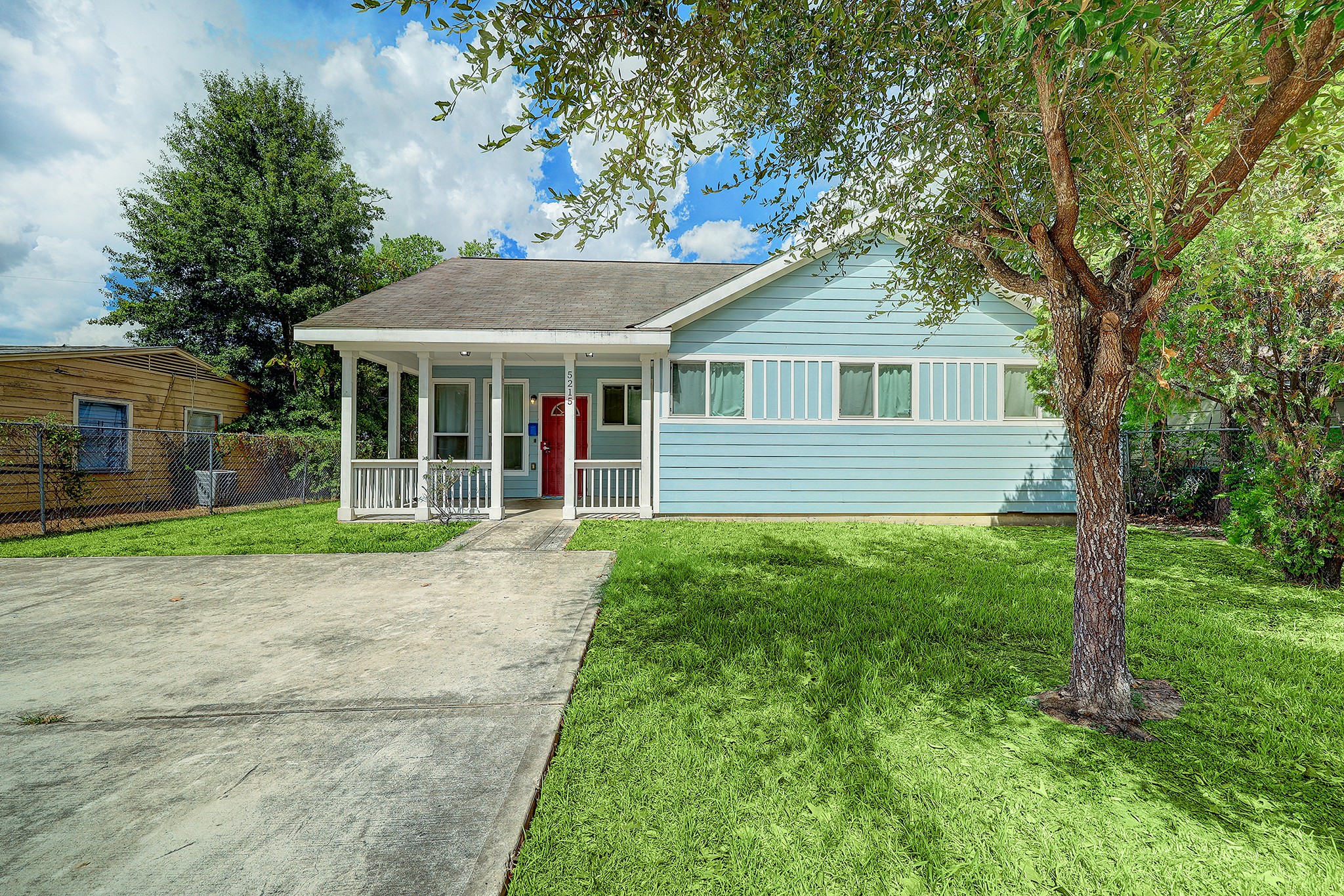 5215 Kingsbury Street Houston TX 77021
