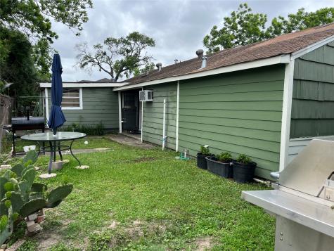 2836 Cochran Street Houston TX 77009