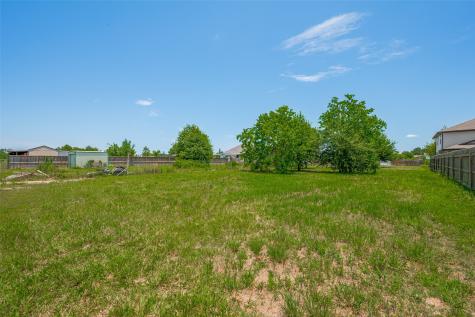 439 Road 5107 Cleveland TX 77327