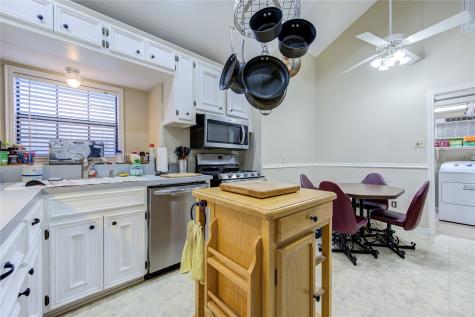11217 Todd Street Houston TX 77055