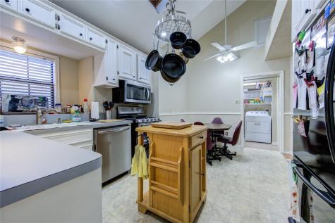11217 Todd Street Houston TX 77055