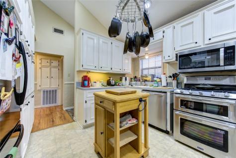 11217 Todd Street Houston TX 77055