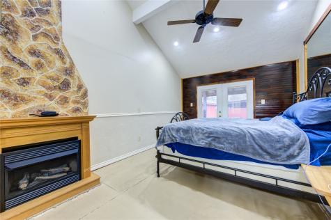11217 Todd Street Houston TX 77055