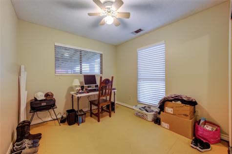 11217 Todd Street Houston TX 77055