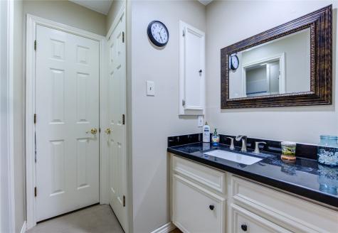 11217 Todd Street Houston TX 77055
