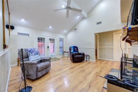 11217 Todd Street Houston TX 77055