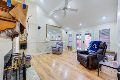 11217 Todd Street Houston TX 77055