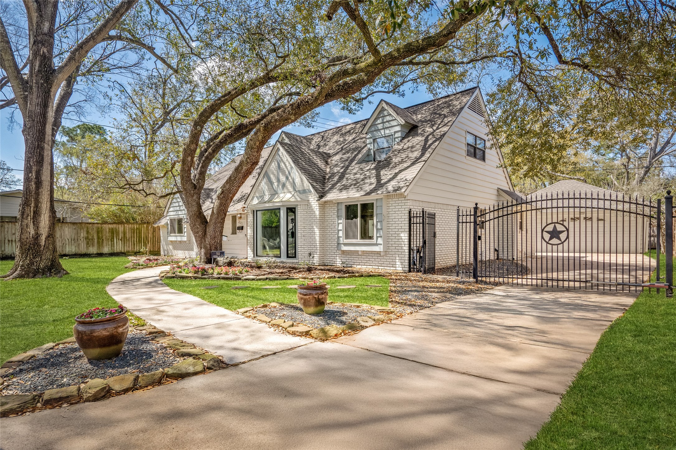 703 Cinnamon Oak Lane Houston TX 77079